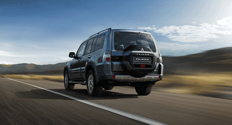 2022 Mitsubishi Pajero 3.8L GLS 3 Door High — photo 2
