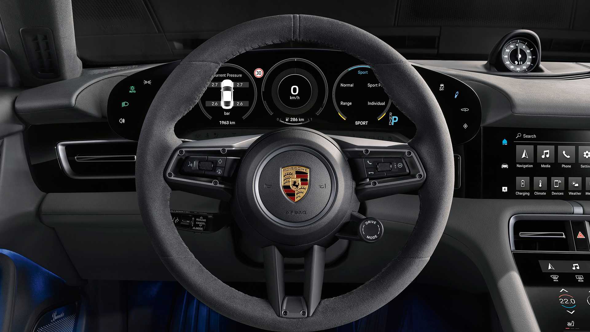 2022 Porsche Taycan Base — photo 13
