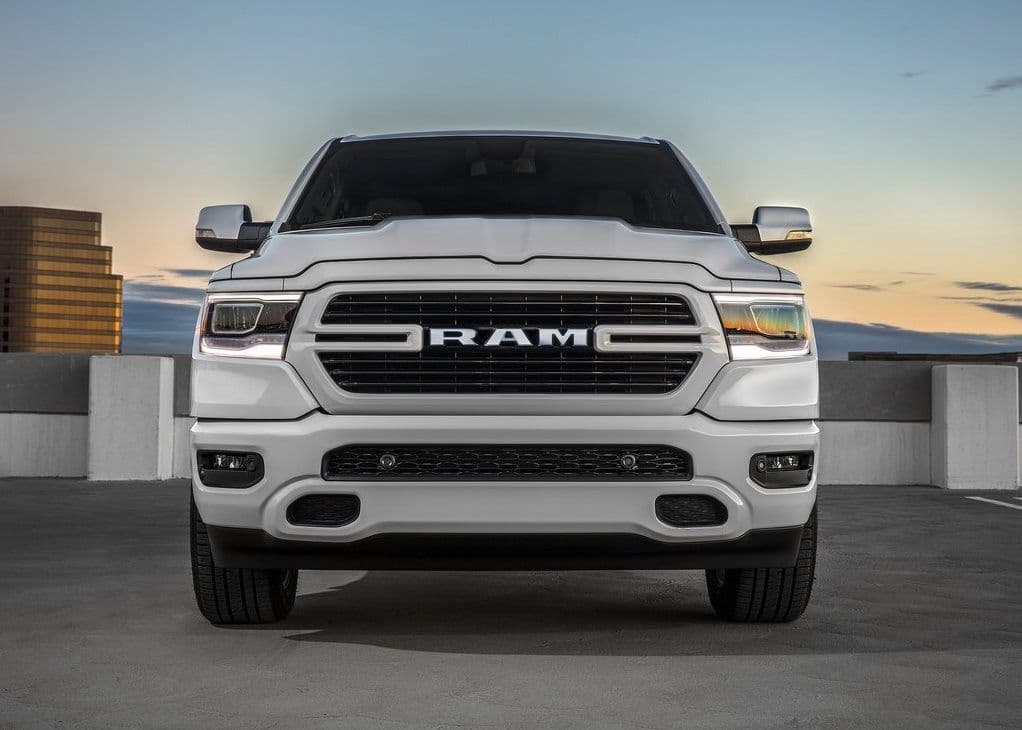 2022 RAM 1500 3.6L Classic ST (Crew Cab) "4x4 — photo 12
