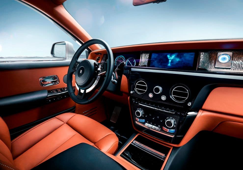 2022 Rolls Royce Phantom 6.75L Short Wheelbase — photo 4