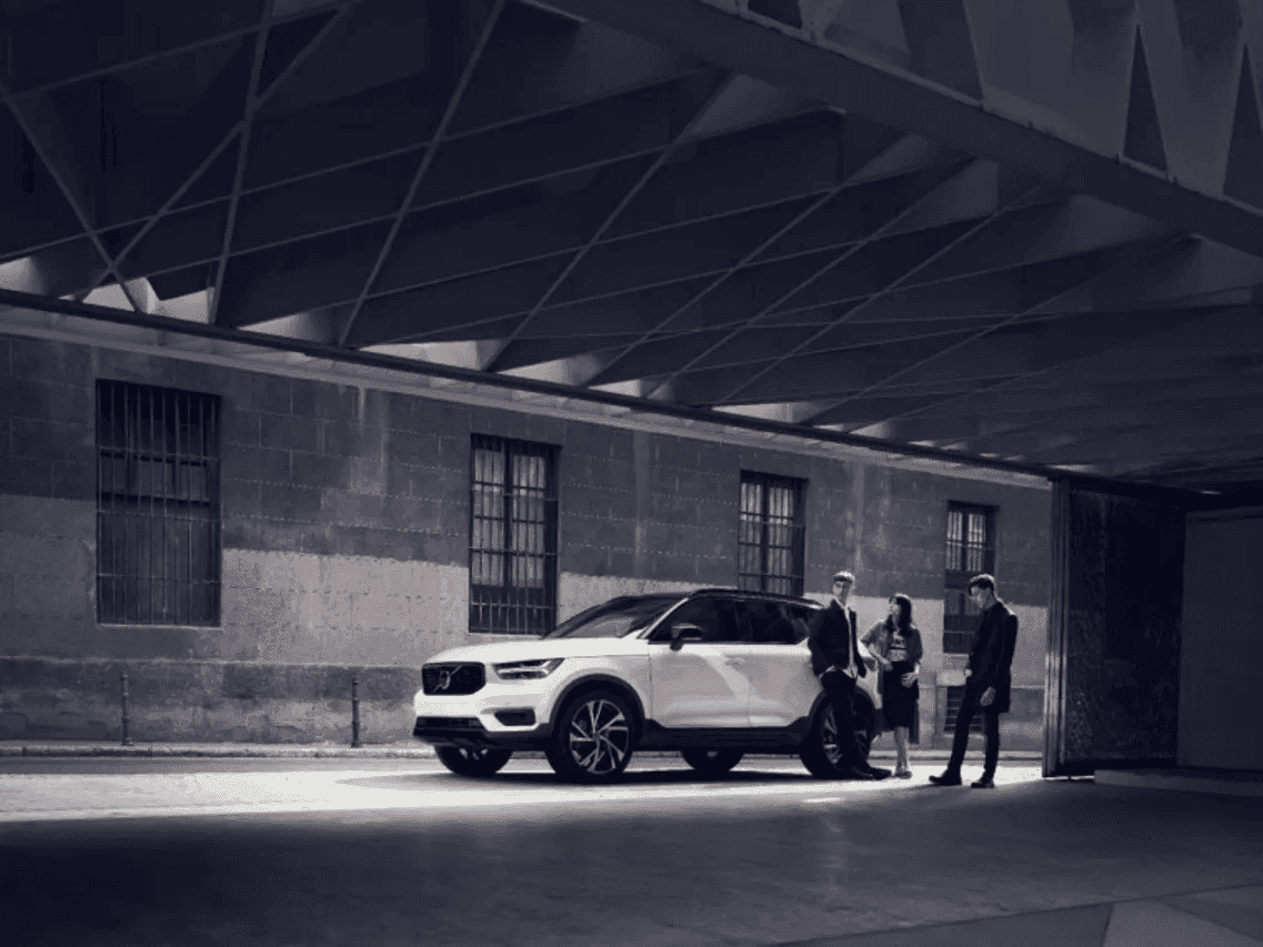 2022 Volvo XC40 2.0T T4 FWD Momentum — photo 2