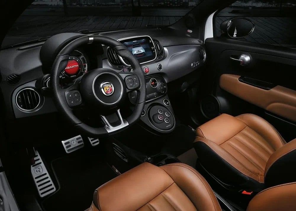 Vehicle gallery image 7