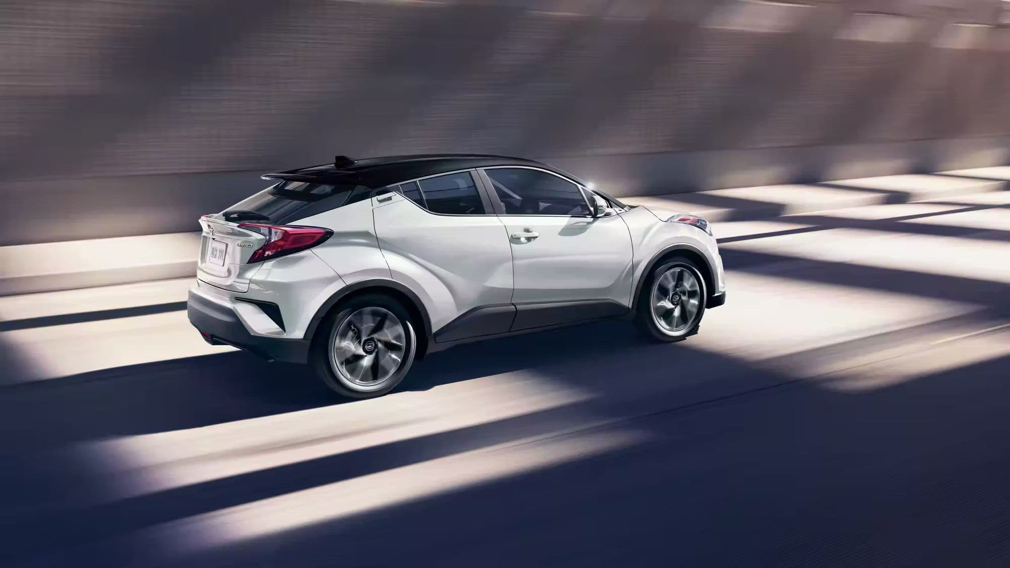 2023 Toyota C-HR 1.8L GX Hybrid — photo 3