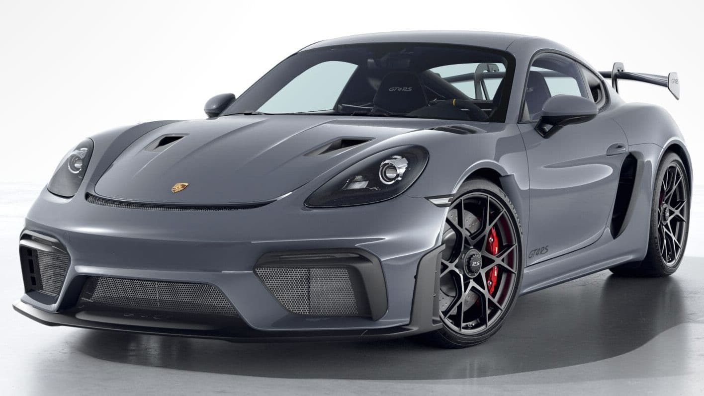 Cayman GT4 RS in the UAE