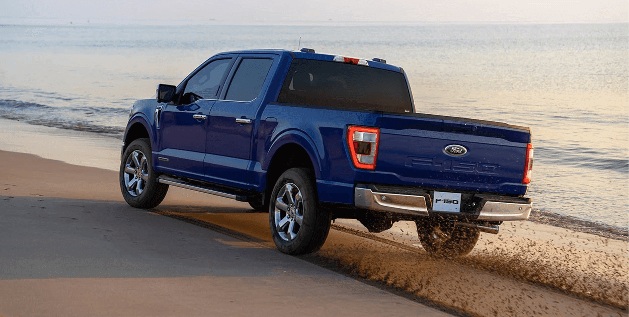2025 Ford F-150 3.5L PowerBoost Hybrid V6 Super Crew Platinum — photo 16