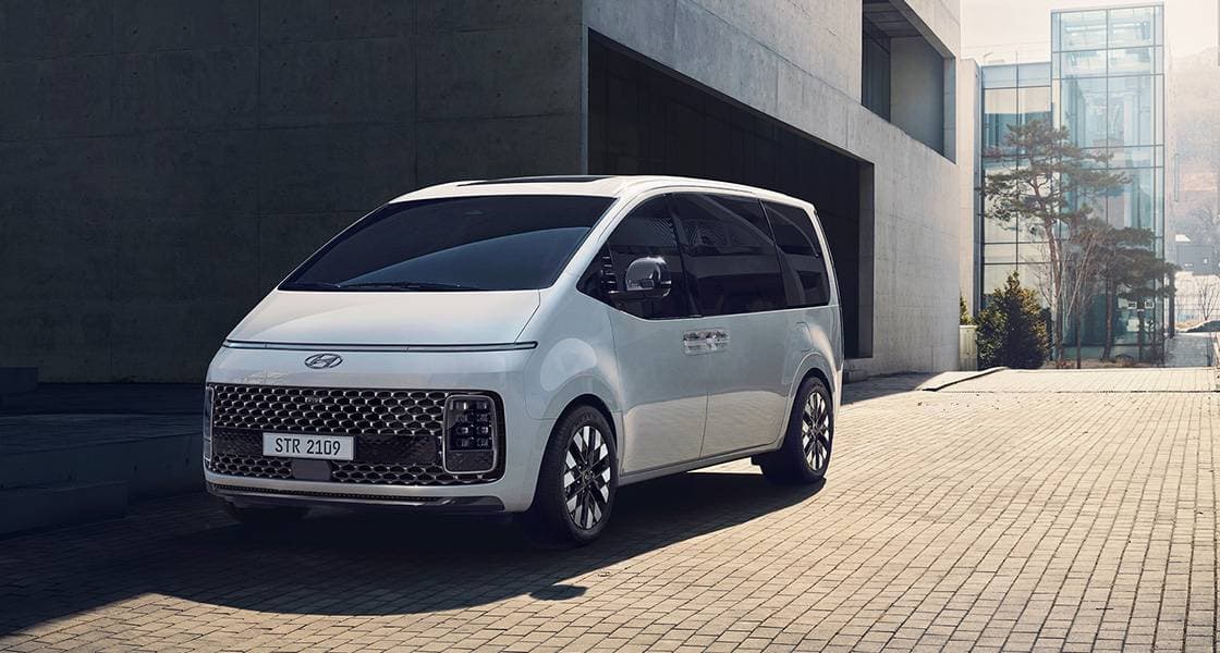 2024 Hyundai Staria 3.5L Luxury (7 Seater) — photo 9