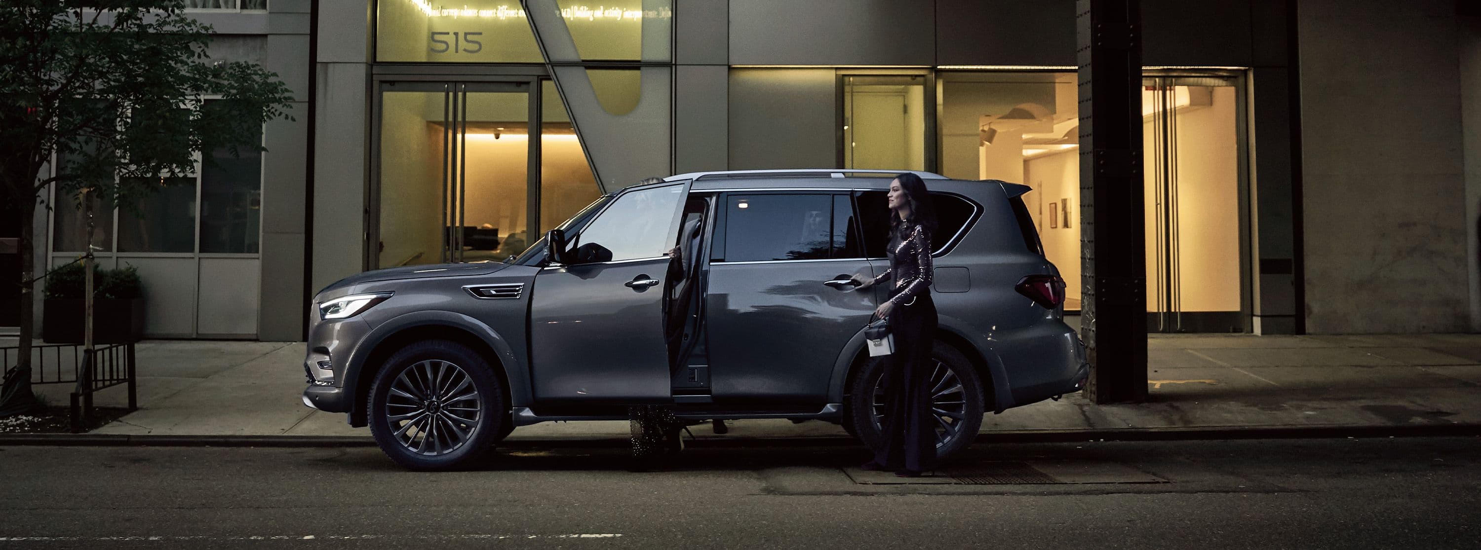 Vehicle gallery image 12