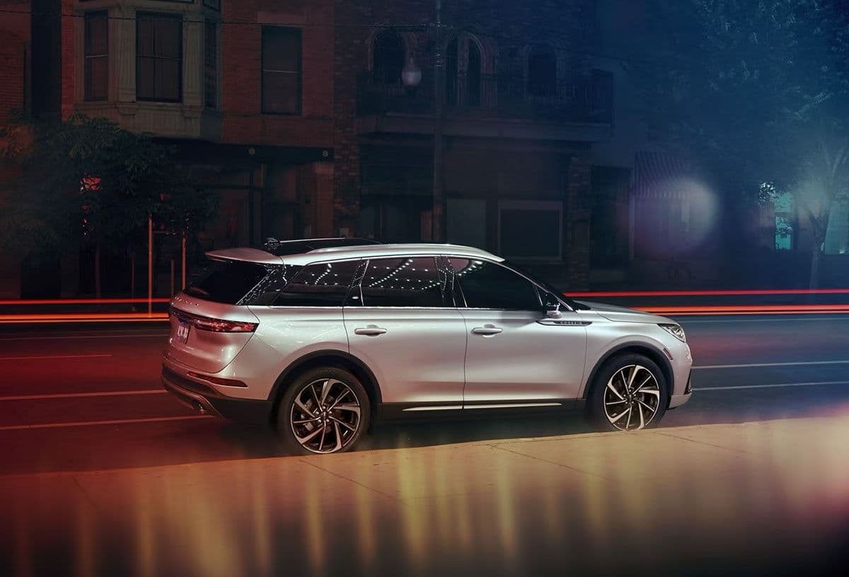 2025 Lincoln Corsair 2.0T Reserve I — photo 9
