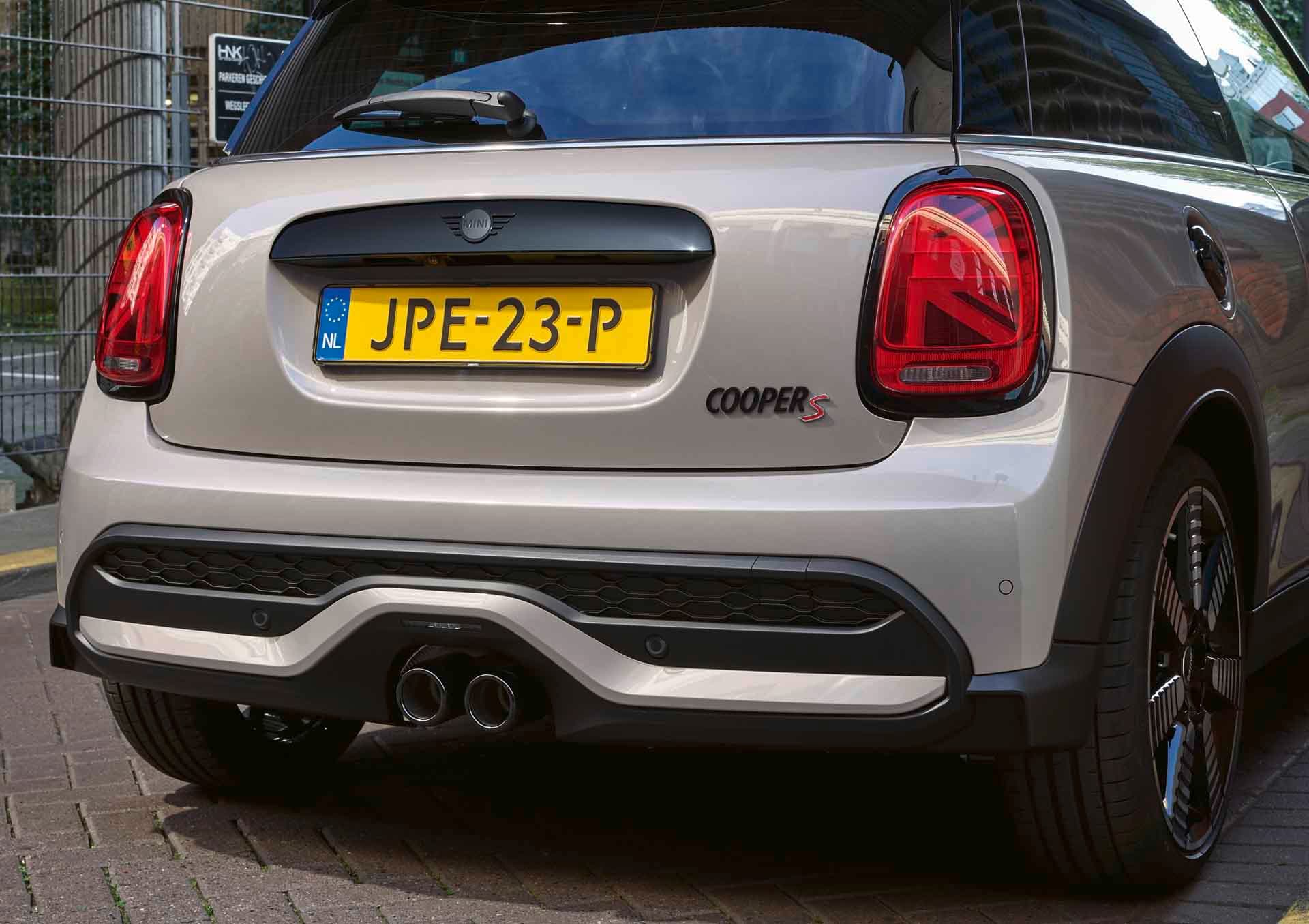 2024 Mini Hatch 3-Door Cooper S — photo 3