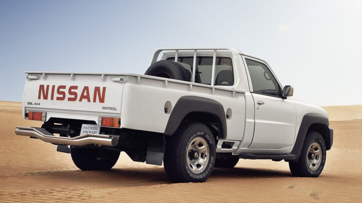 Vehicle gallery image 2