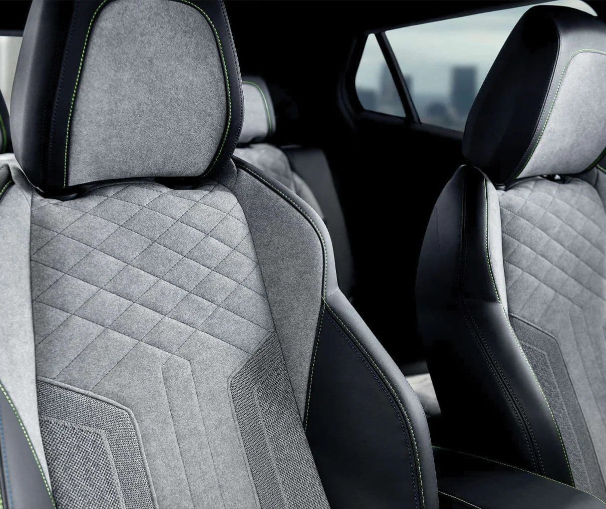 2024 Peugeot 2008 e-2008 — photo 9