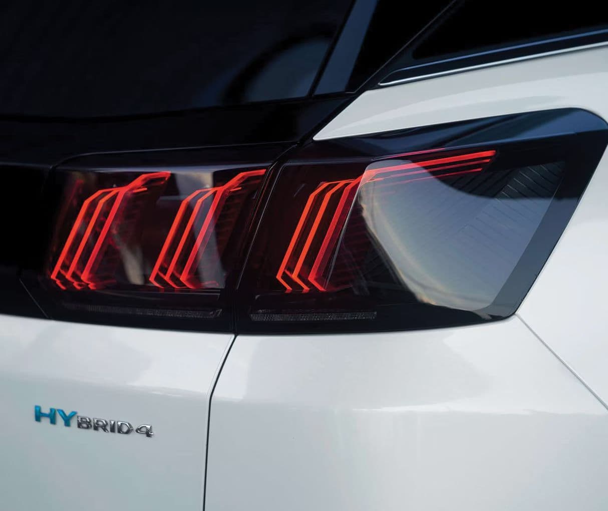 2023 Peugeot 3008 1.6T Hybrid4 (AWD) — photo 6