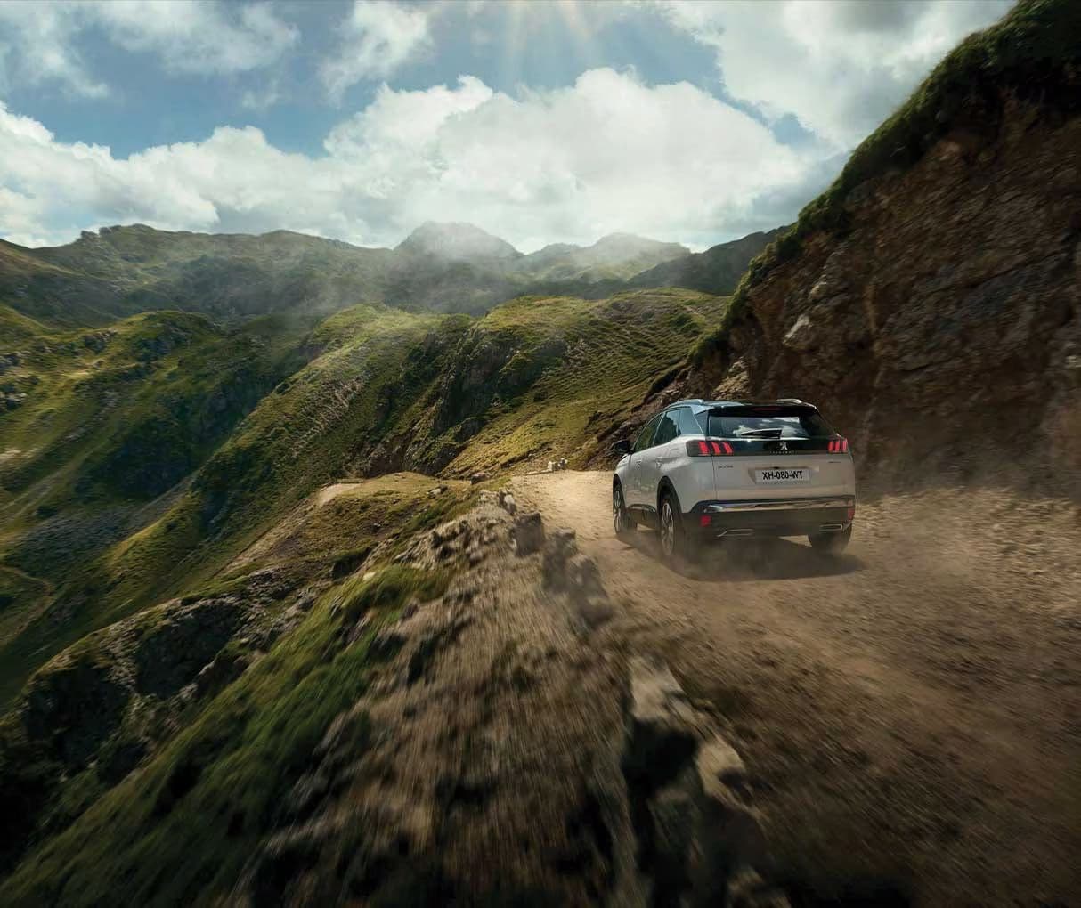 2023 Peugeot 3008 1.6T Hybrid4 (AWD) — photo 19