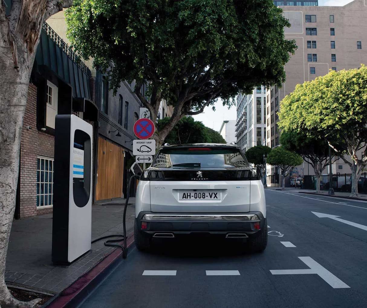 2023 Peugeot 3008 1.6T Hybrid4 (AWD) — photo 20
