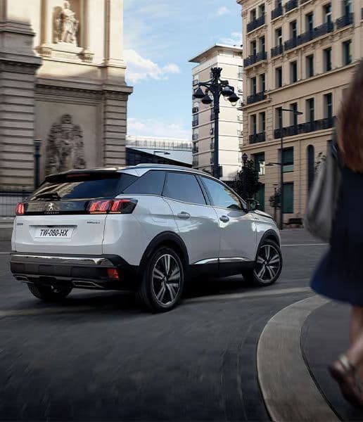 2023 Peugeot 3008 1.6T Hybrid4 (AWD) — photo 2