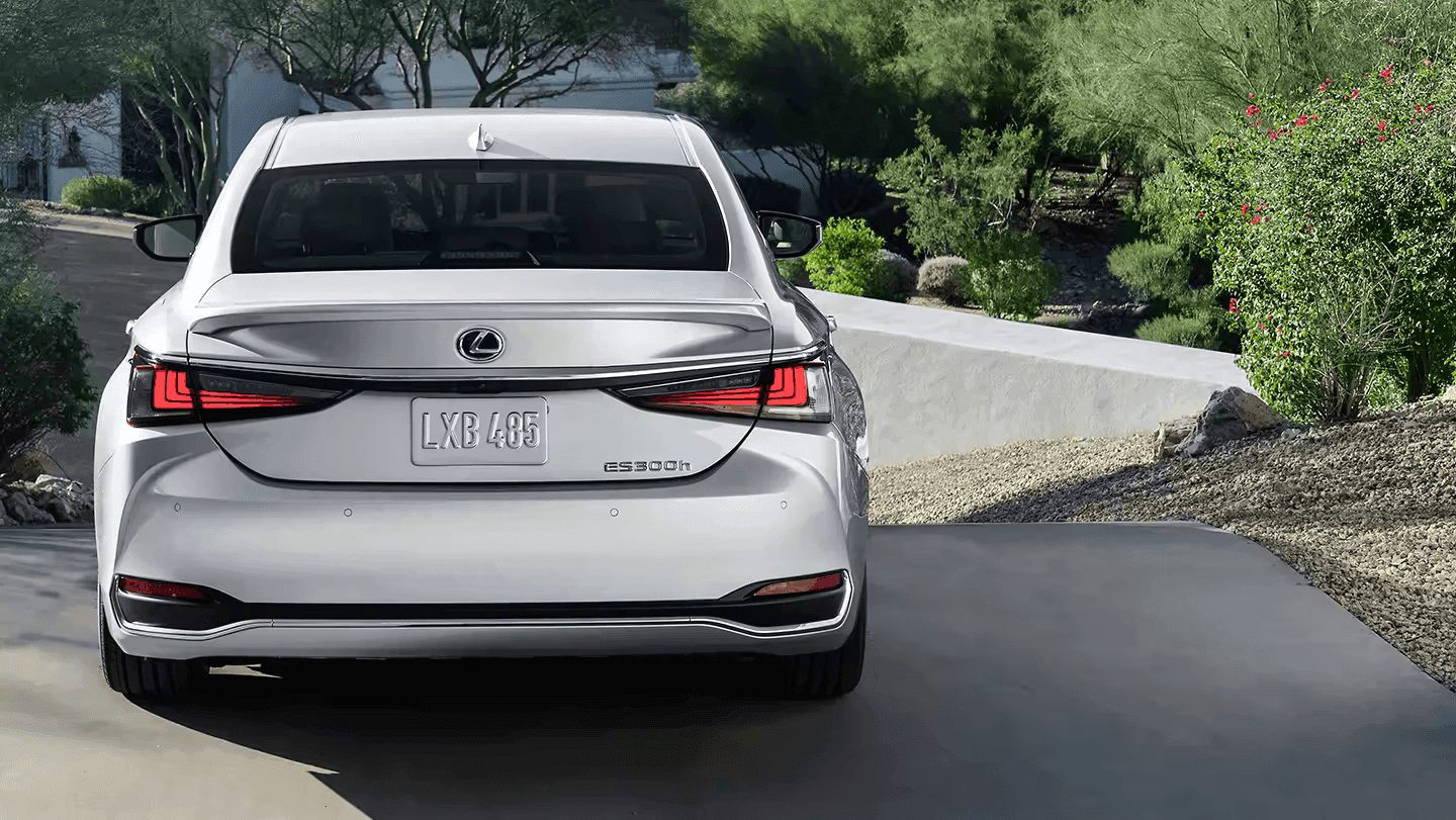 2025 Lexus ES 350 Platinum — photo 13