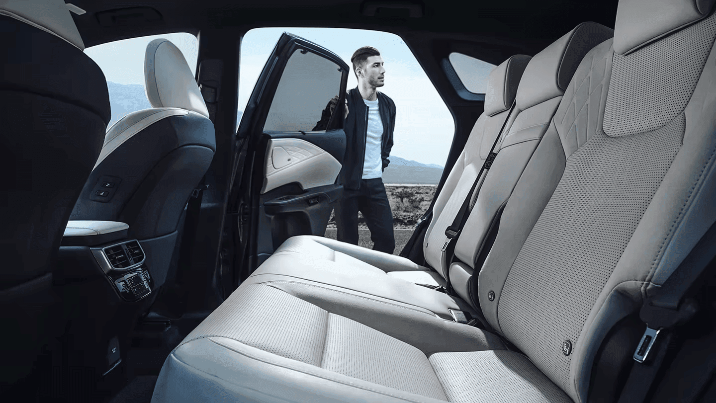 Vehicle gallery image 13