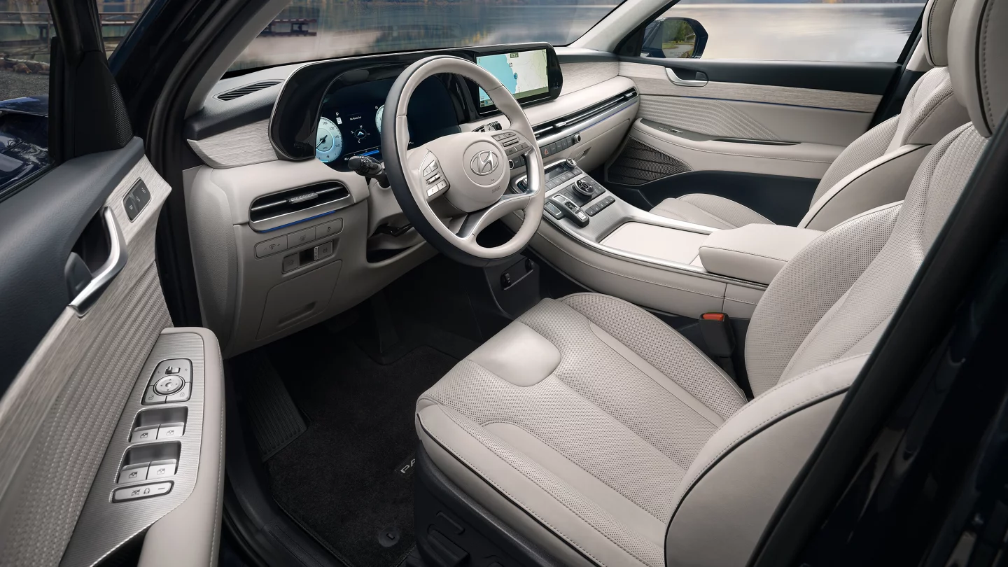 2026-palisade-interior.webp