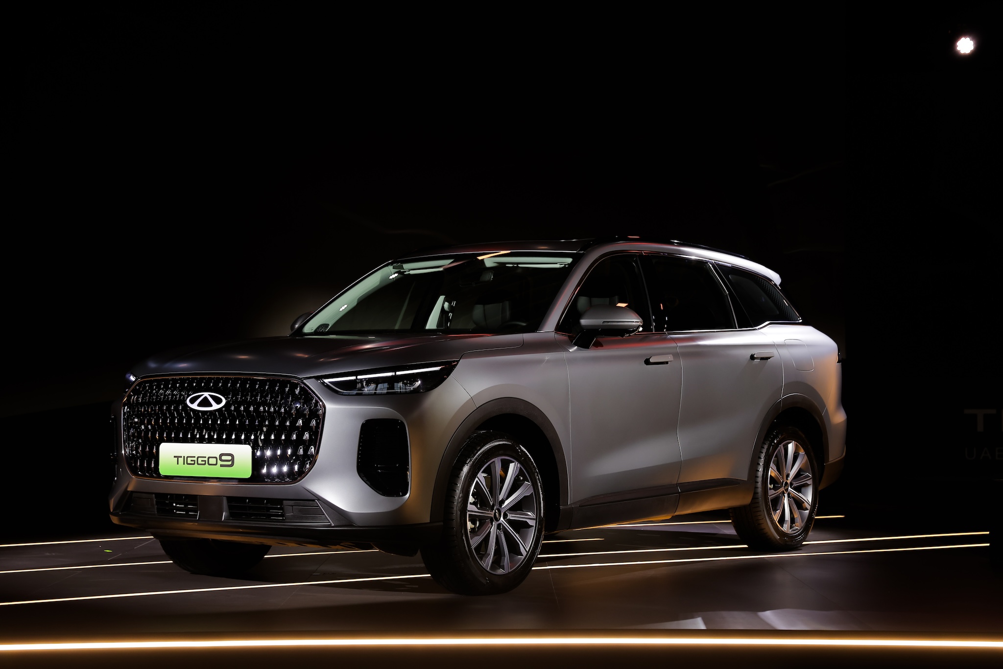 2- Chery TIGGO 9 Matt Grey.jpg
