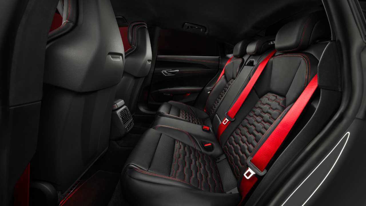 Audi e-tron GT (10).png