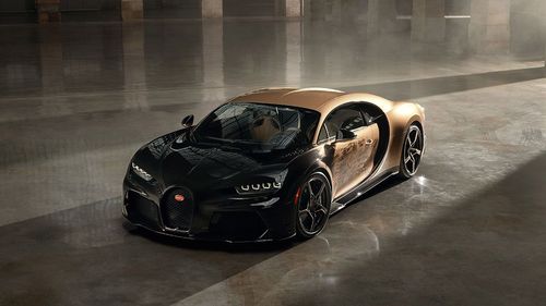 Bugatti Chiron Super Sport Golden Era Is A One-Off Car With Hand-Drawn Sketches As Livery!