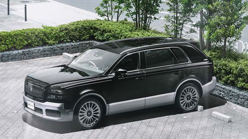 2024 Toyota Century SUV Breaks Cover: The Luxury SUV Produces 400+ Horses!
