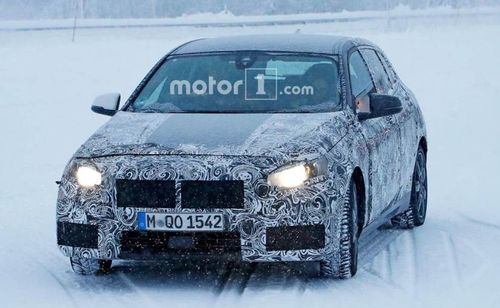 BMW Tests Its New X1 In Snow