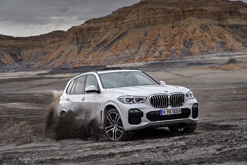 BMW Launches New-Generation 2019 X5