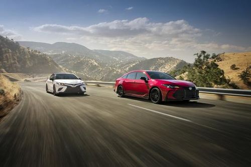 Toyota Blesses Camry And Avalon With The Best Makeover